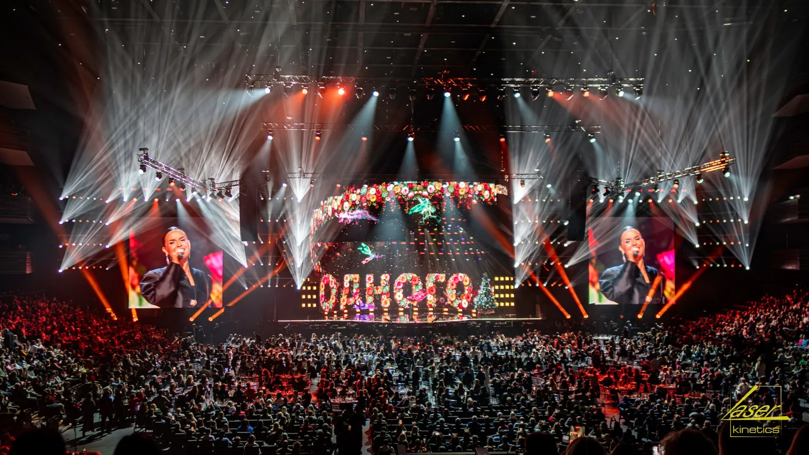 Рождество с Григорием Лепсом Live Арена 21 декабря 2025 Москва Световое освещение мероприятия #laserkinetics. Художник п 7.webp